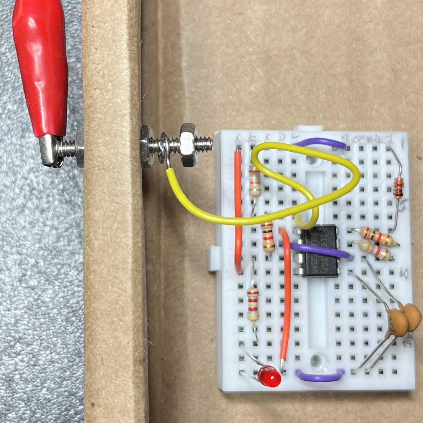 Bolt for Hulda Clark Zapper built on a SYB-170 mini breadboard